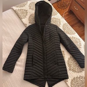 $40!!!!! Save brand new Lacoste coat from savers! down slim fit puffer XS